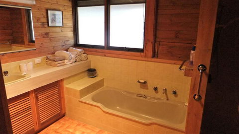 Gunyah Valley Retreat - Tourism Cairns 2
