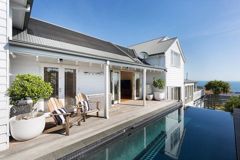 Hampton's Retreat Family Friendly, Water Views, Close To Beach With Heated Pool - Tourism Cairns 0