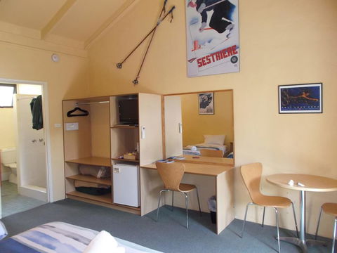 Harrietville Hotel Motel - Tourism Cairns 1