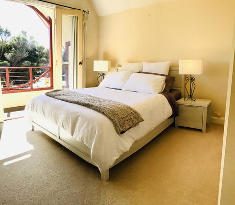 Heart Of Geelong Entire Townhouse Sleeps 8 - Tourism Cairns 1