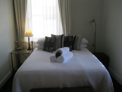 Heritage Guesthouse - Tourism Cairns 0