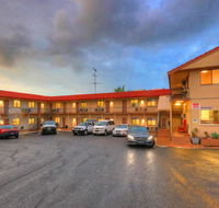 Hi-Way Motel Grafton - Tourism Cairns