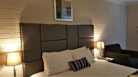 Hibiscus Lakeside Motel - Tourism Cairns 2