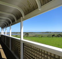 High View Family Cottages - Tourism Cairns