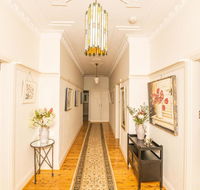 Hillside Cottage  Comfy Spacious Walk to CBD  Stannies - Tourism Cairns