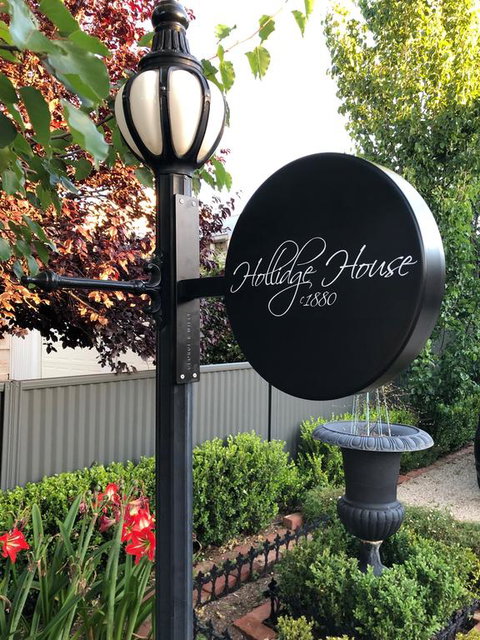 Hollidge House 5 Star Luxury Apartments - Tourism Cairns 1