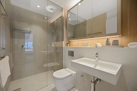 HomeHotel-Luxury Home, High Rise With View. - Tourism Cairns 2