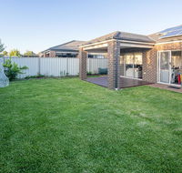 Homely Getaways in Central Pakenham - Pet Friendly - Tourism Cairns