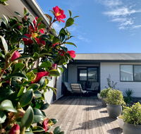 Homely Getaways in Surf Beach - Pet Friendly