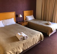 Horse  Jockey Hotel Motel - Tourism Cairns