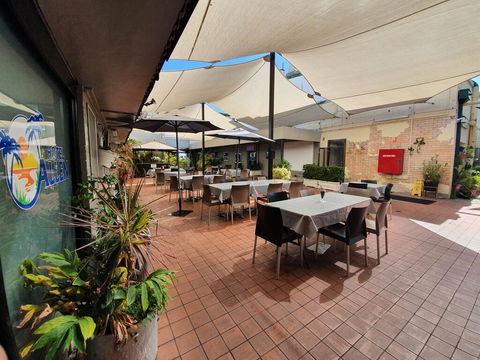 Hotel Allen - Tourism Cairns 1