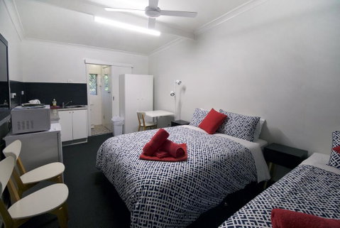 Jabiru Motel - Tourism Cairns 3
