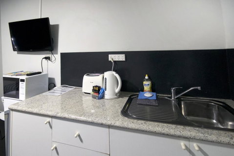 Jabiru Motel - Tourism Cairns 2