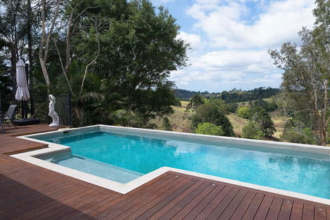 Jacaranda Cottages - Tourism Cairns 1