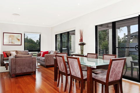 Jacarandas Parkview - Tourism Cairns 1