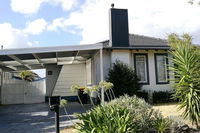 Jesson Crescent Dandenong Cozy House