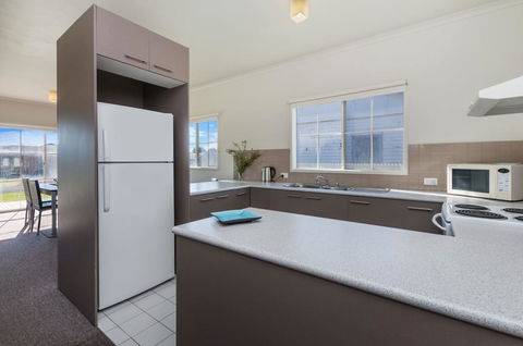 Julieanne - South Beach Home Made For Families - Tourism Cairns 3