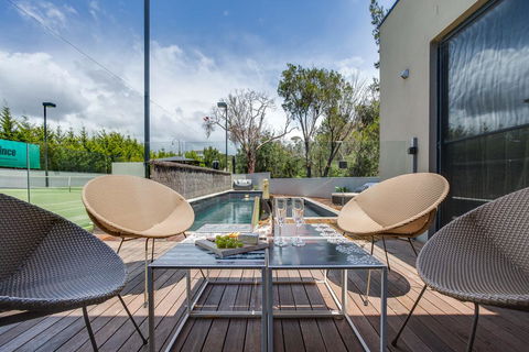 Kalina Retreat: Resort Style Tennis & Pool - Tourism Cairns 1