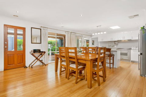 KARINYA - MORNINGTON - Tourism Cairns 2
