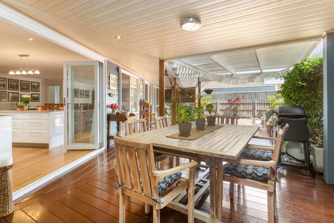 KARINYA - MORNINGTON - Tourism Cairns 0