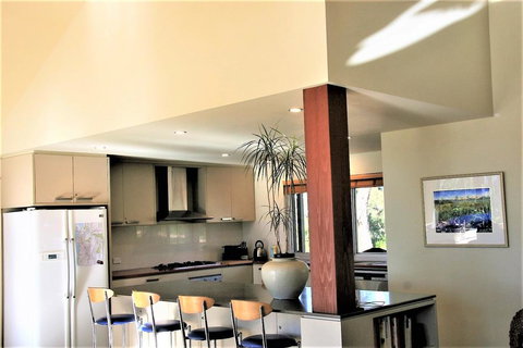 Kenwood Bank Vineyard Retreat - Tourism Cairns 2