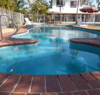 Kinka Palms Beachfront Apartments / Motel - Tourism Cairns