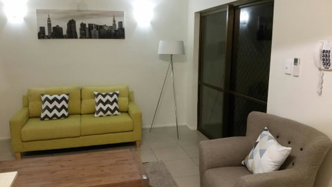 L'Amor Holiday Apartments - Tourism Cairns 3