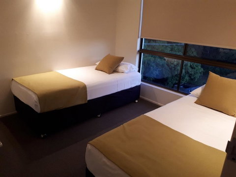 L'Amor Holiday Apartments - Tourism Cairns 2