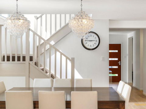 Lakeside Luxury - 13 Lake Street - Tourism Cairns 1