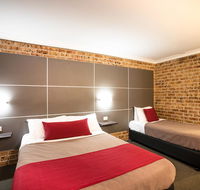 Lakeview Hotel Motel - Tourism Cairns
