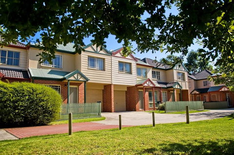 Lamplighter Motel And Apartments - Tourism Cairns 1