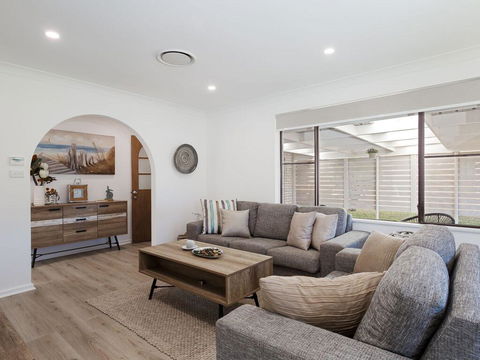 Le Maison, 77 Horace St - Stunning House With Ducted Air, WIFI And Linen Provided - Tourism Cairns 0