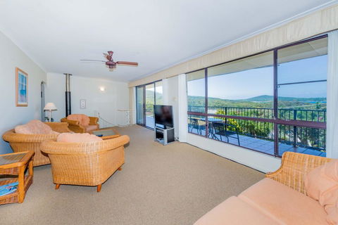 Lentara St 12 - Fingal Bay - Tourism Cairns 2