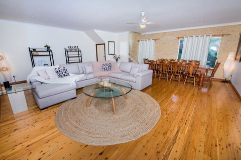 Leonard Ave 1/39 - Shoal Bay - Tourism Cairns 0