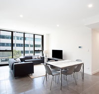 Luxury 3 Bedroom Apartment in an Amazing Location - Tourism Cairns