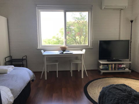 M106 Holiday Apartment In The City - Tourism Cairns 2