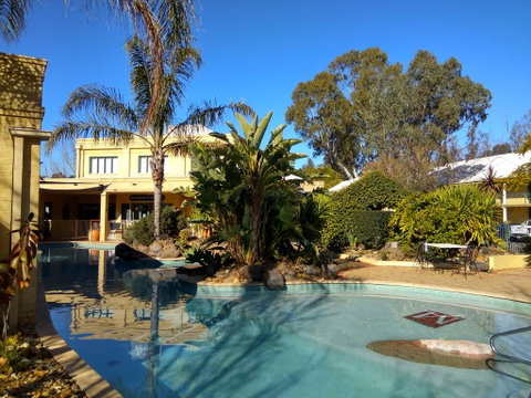 Madison Spa Motel - Adults Only - Tourism Cairns 0