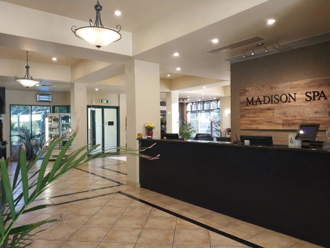 Madison Spa Motel - Adults Only - Tourism Cairns 3