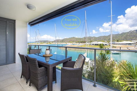 Magnetic Blue Waterfront Apartments - Tourism Cairns 0