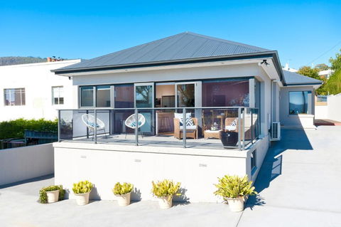 Maning Reef Sandy Bay - Tourism Cairns 0