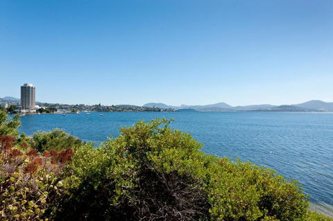 Maning Reef Sandy Bay - Tourism Cairns 1