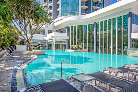 Mantra Legends Hotel - Tourism Cairns 0