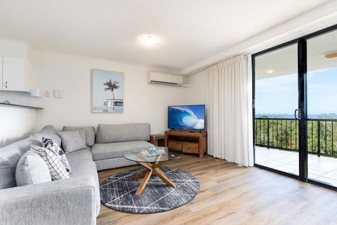 Marcoola Beach Resort - Tourism Cairns 1