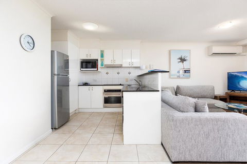 Marcoola Beach Resort - Tourism Cairns 3