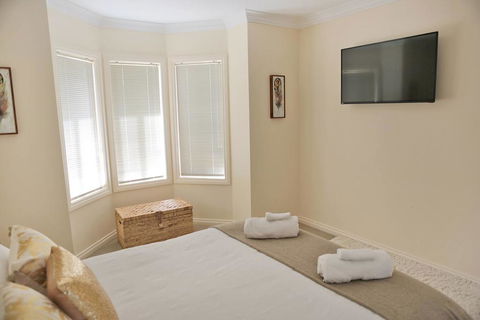 Marina Holiday Home - Tourism Cairns 2