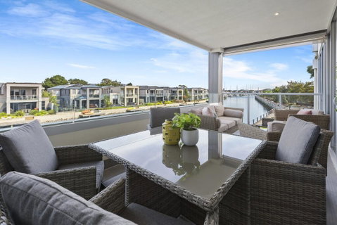 MARINA VIEW - Tourism Cairns 1