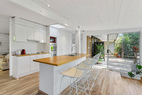 MARTHA COTTAGE - MT MARTHA - Tourism Cairns 2