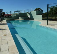 McNevins Logan Park Motel - Tourism Cairns