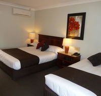 McNevins Warwick Motel - Tourism Cairns