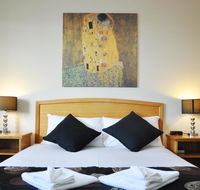 Meadowbrook Hotel Brisbane - Tourism Cairns